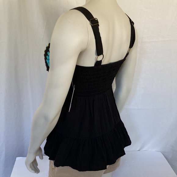 SO Junior’s Multicolor Crochet Baby Doll Size Medium Black Color Ruffle NWT - Picture 4 of 6